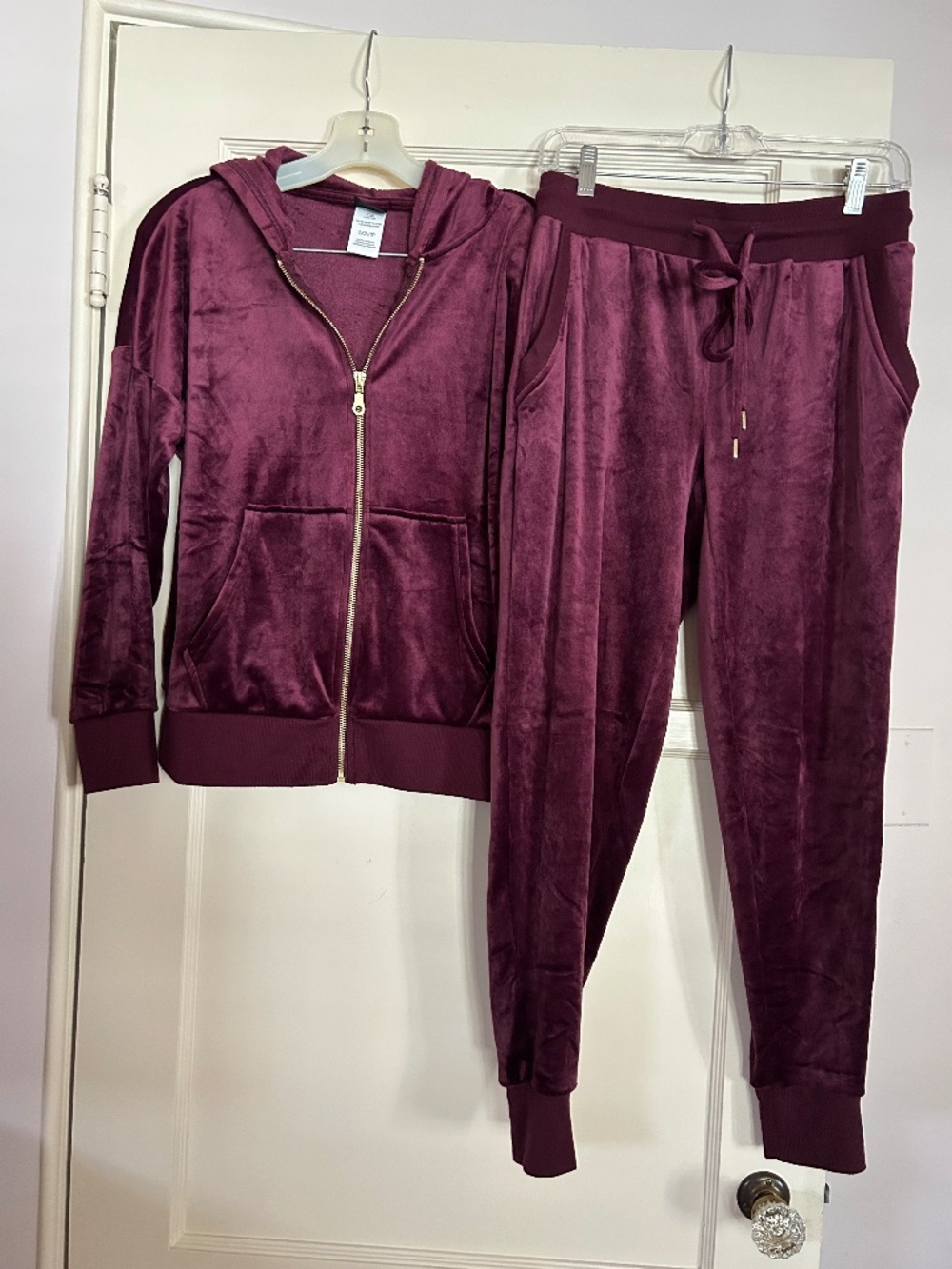 Women’s 2 piece Felina small jogging set